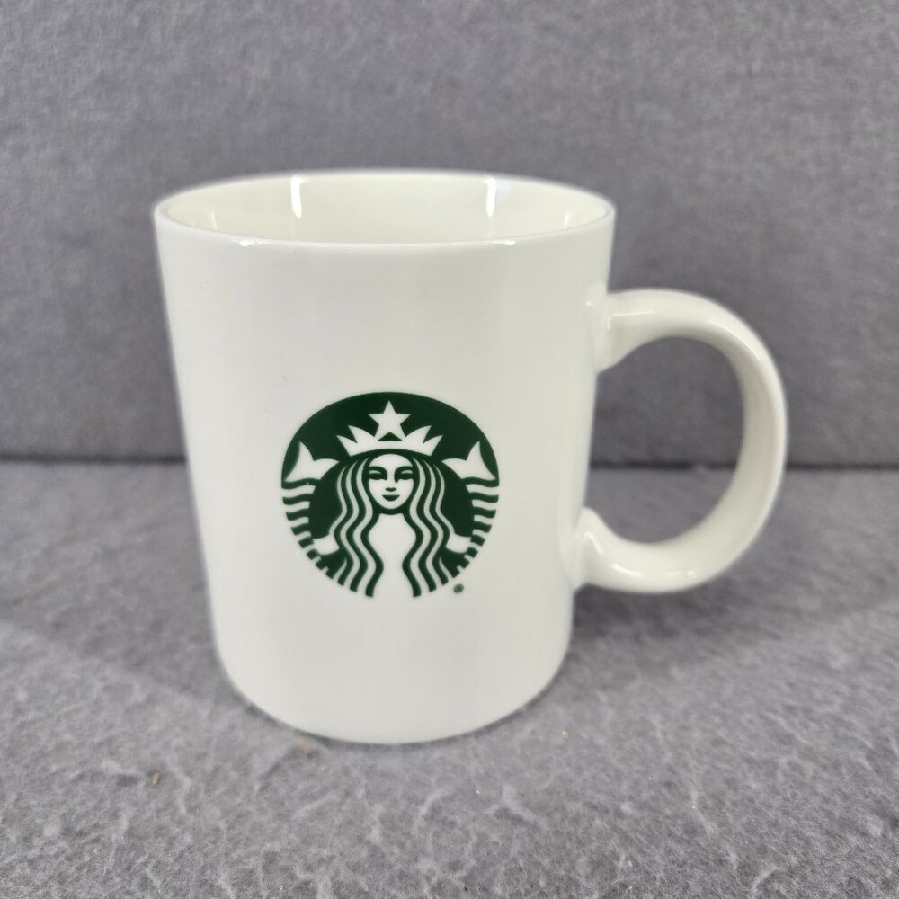 2015 Starbucks Classic Coffee Mug with Green Mermaid Siren Logo, 12 oz, Ceramic